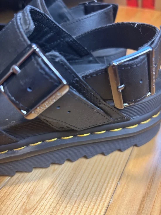 Voss II Dr. Martens Cross Strap Sandals Women’s Docs Black Leather - Picture 8 of 9